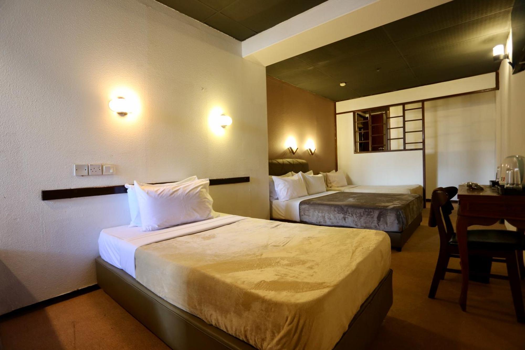 Fata Hotel By Project Borneo Kuching Exteriör bild